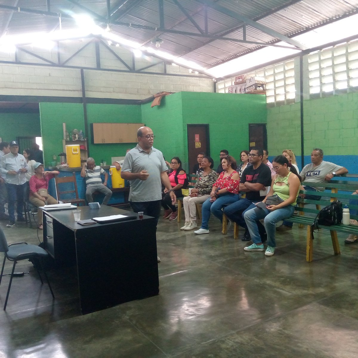 Luisapj3's tweet photo. #21deJulio  inducción electoral y legal al Comandito de Abogado y seguridad de #Charallave dónde nos juramentamos en fiel cumplimiento de las normas , vigilancia y cuido del voto 
unidad y Voto 
Central GANA activa.
@pjcharallave
@Pr1meroJusticia 
@MariaCorinaYA 
#ComandoConVzla https://t.co/sFFpsNOeQ4