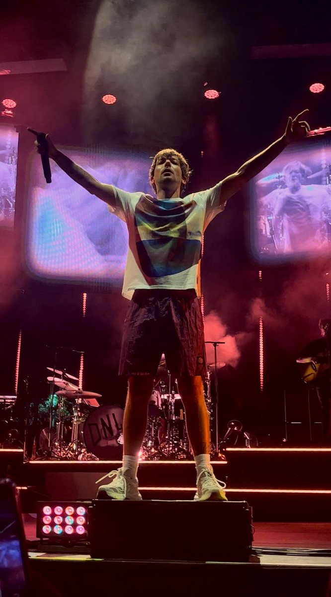 louisloverry28's tweet photo. It’s been a whole year :( https://t.co/mdUEMET8uQ