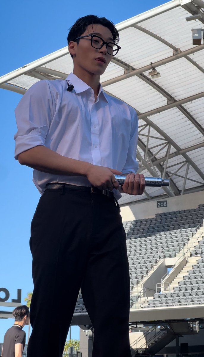 dilfxagustd's tweet photo. HAVE MERCY
#ATEEZinLA https://t.co/gjxTXx9Sf5
