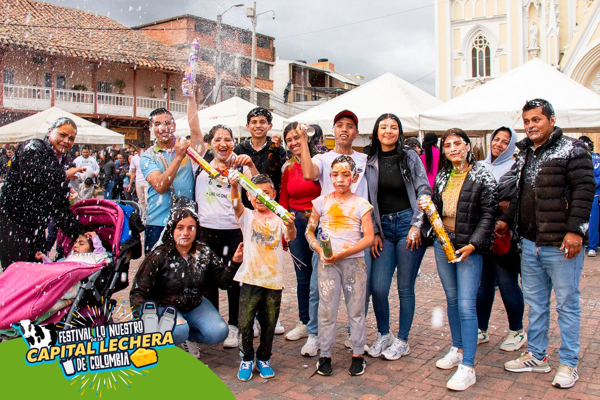 AlcaldiaDeUbate's tweet image. #Colorfest en Ubaté
#FestivalLoNuestro
#CapitalLecheraDeColombia