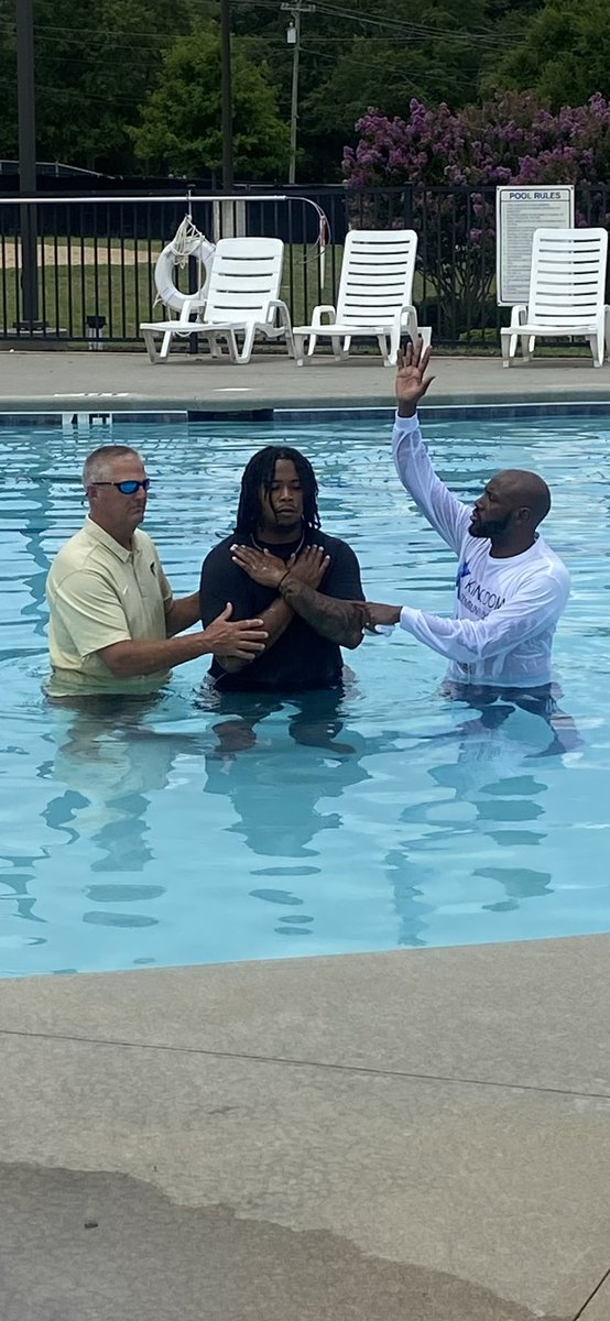Wow..what a special Sunday! So proud to have been a small part of the Baptism ceremony of <a href="/AUTrojansFB/">Anderson Trojans Football</a> players Tyler Wesley, Kenny Brown, Jahleel Rivas-Dicks and Ryan Richardson. Special thanks to Dr.James Noble for his leadership! #GodisGoodAlltheTime