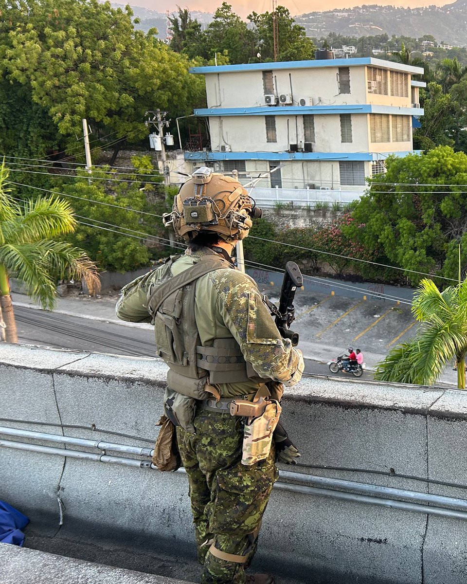 FERRO Concepts FCPC V5 バックパネルの在庫ありませんが2週間程度で