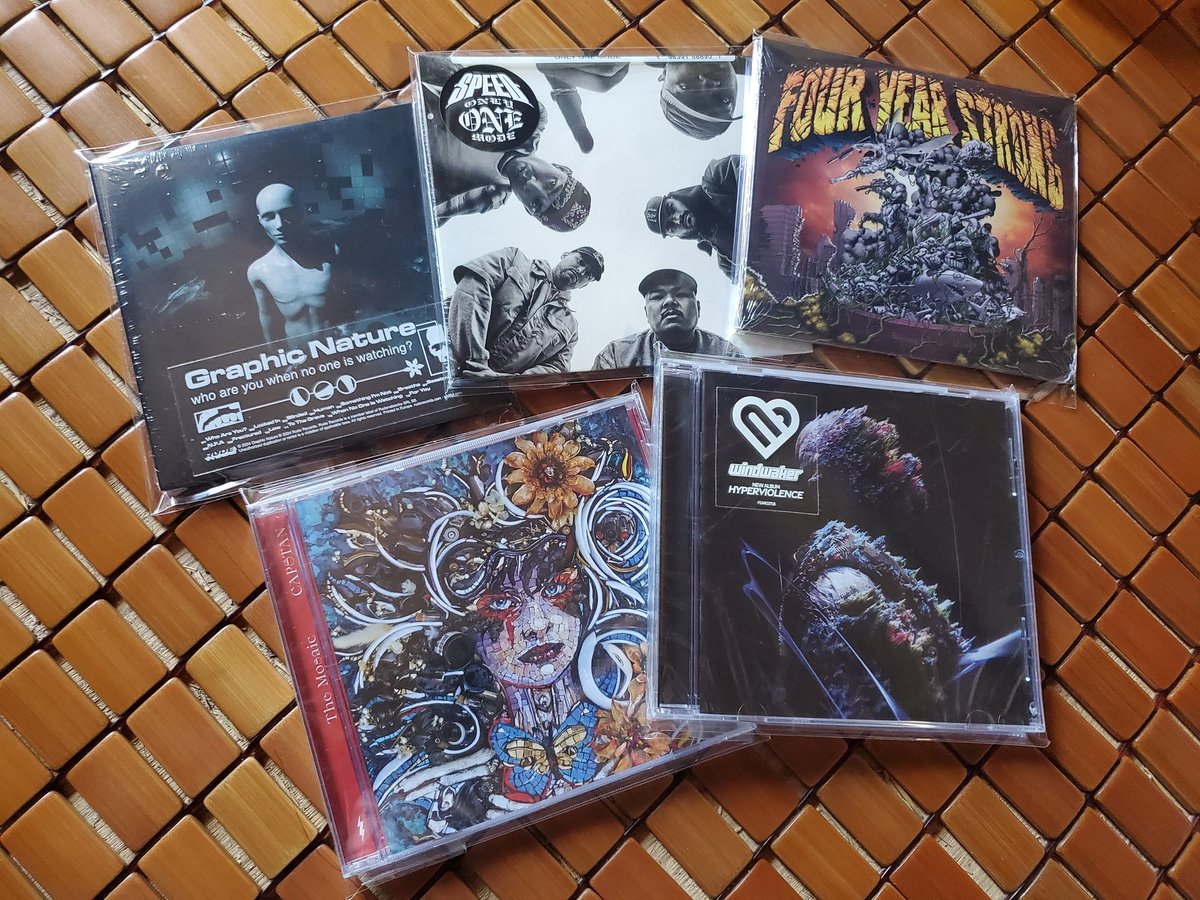 kubowktk's tweet image. 追い込みでコレクション追加

#GraphicNature
#SPEED
#FourYearStrong(再レコ盤)
#Capstan
#Windwaker