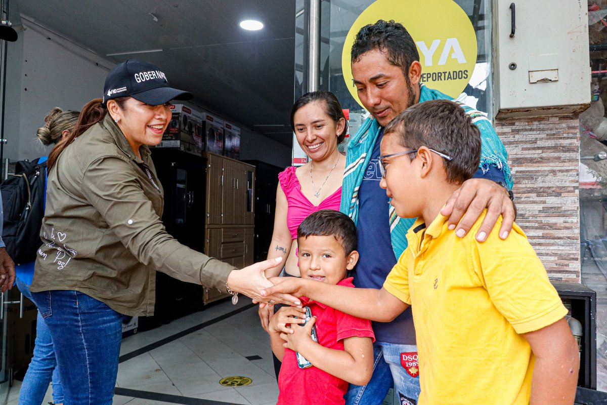 RafaelaCortesZ's tweet photo. #EnFotos Así fue la productiva jornada con recorrido de obras, diálogo con las comunidades y fortalecimiento de nuestra estrategia de seguridad en Mesetas, Lejanías y San Juan de Arama. https://t.co/b6dXfaGGnZ