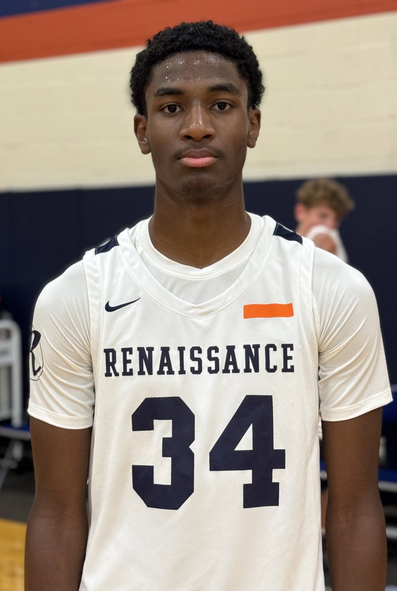 LV Big Time 📝

6-6 2026 WF Ethan Johnston (The Hill School, PA) was one of my favorite prospects in the tourney, regardless of division. Athletic, physical straight-line driving wing who can stretch defenses with college three range and has underrated passing chops.