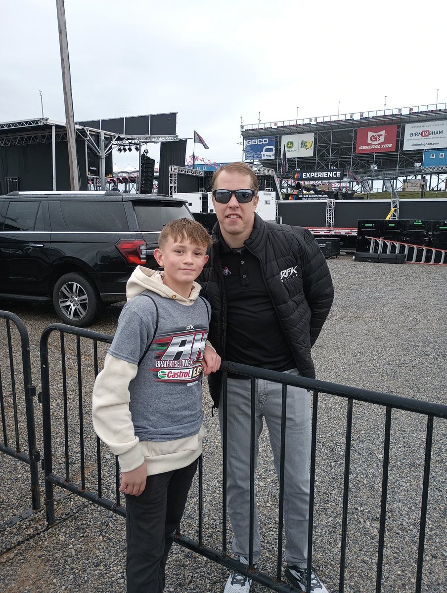 jseg29's tweet photo. Dru had a great birthday at the #Brickyard400 @IMS @keselowski was so close to winning on his birthday. Today  was Dru's 10th race @IMS Dru did witness his favorite driver win in 2018 https://t.co/ZovAXxTGbh