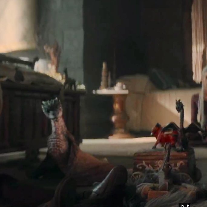 Duestnn's tweet photo. como les explico que ahora quiero un dragon bebé #LaCasaDelDragón https://t.co/TCm07y0Eip