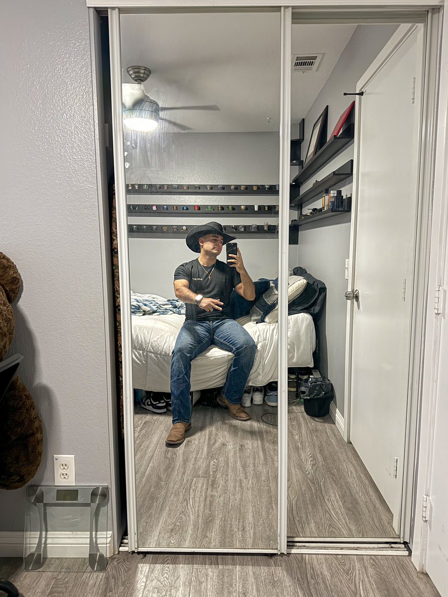 Hair? Cut.
Truck? Washed.
Yee? Haw. 🤠