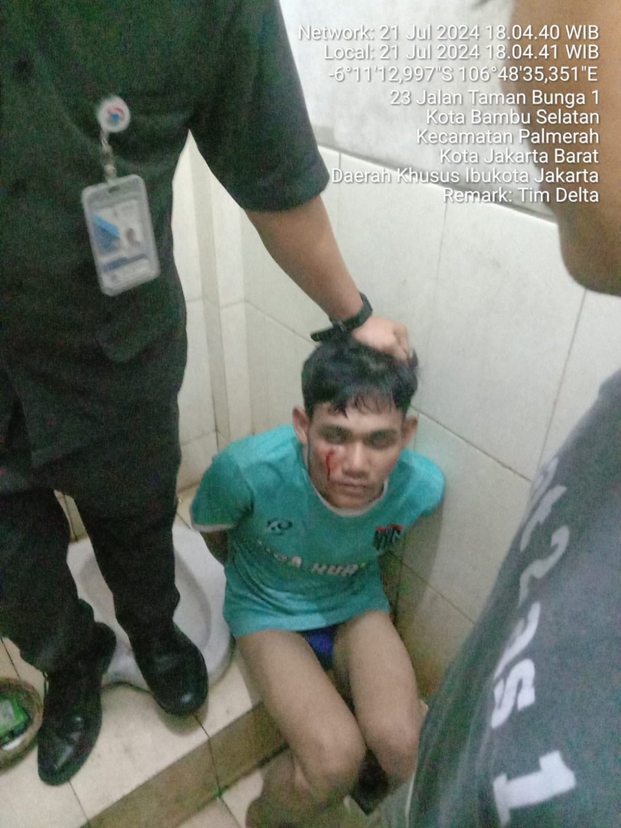 aIPMan7's tweet image. Siapa bilang security rusunawa KS Tubun kerja bobrok !!! ,, ini bukti salah satu nya mengagalkan pelaku nya  suami - istri  penangkapan curanmor di wilayah rusunawa KS tubun @DKIJakarta 
Good job security rusunawa KS Tubun @dprkp_dki