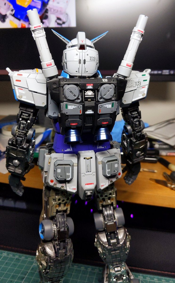 DZMaven's tweet image. July progress update.
Head, shoulders, waist and feet done.
#gunpla #ガンプラ
#perfectgrade