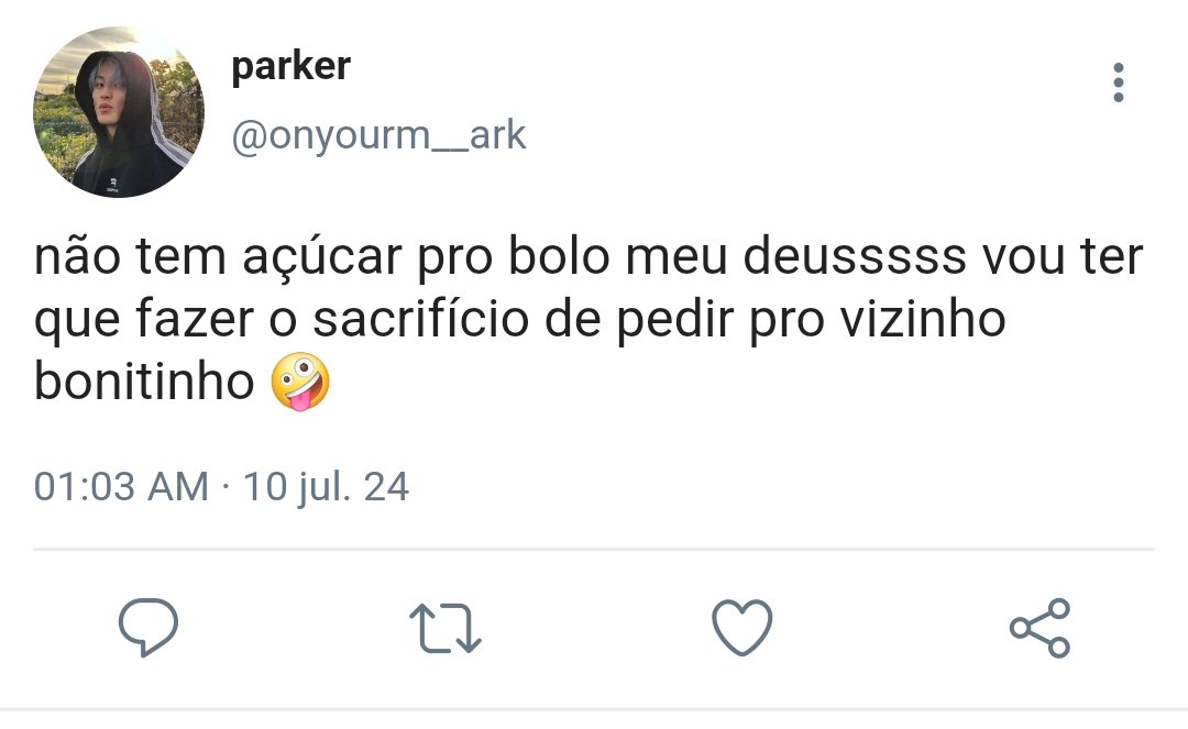 markS2jeno's tweet photo. markno mini au 
onde mark acha seu vizinho uma delícia e vai despretensiosamente pedir uma xícara de açúcar pro seu bolo https://t.co/zDdQotIL6J