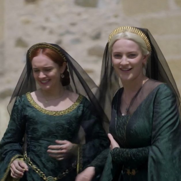bestofphia's tweet photo. the house that dragons built 2x06 https://t.co/UA6WCiF378