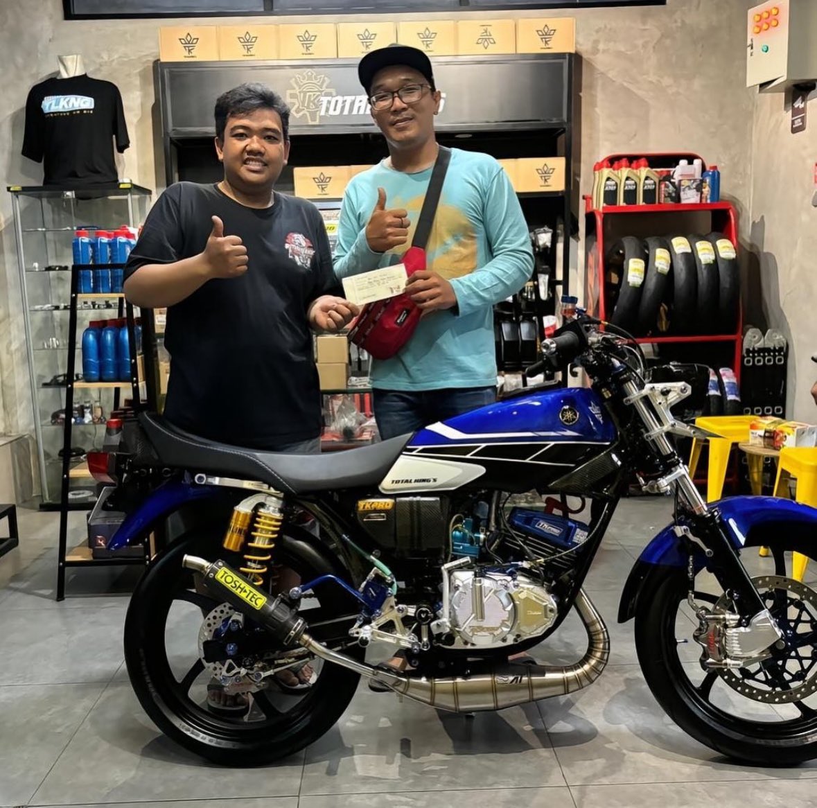 txtdariotomotif's tweet photo. orang bilang cuma RX King biasa https://t.co/DQJQeGr7h9