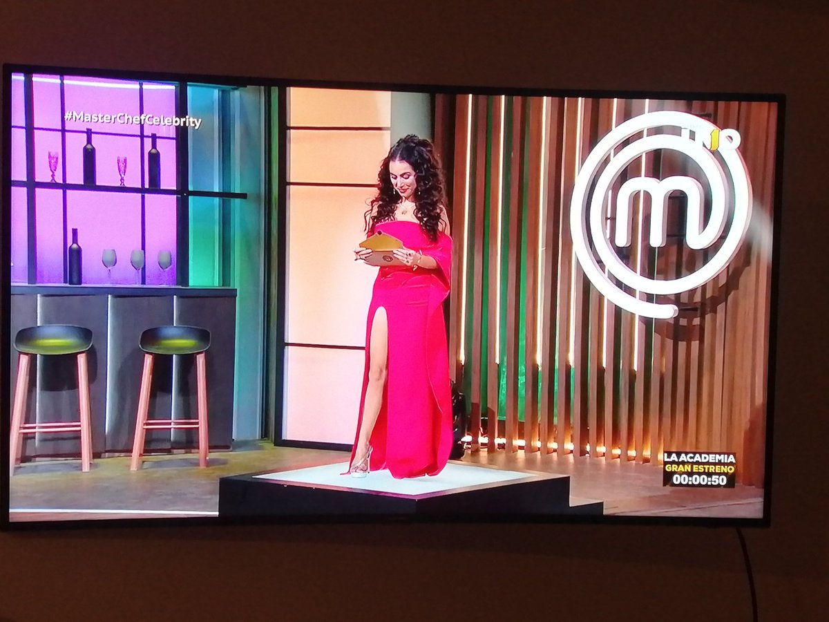 karlaceja21's tweet photo. Las más guapas y elegantes de la Gran Final de #MasterChefCelebrity @ClaudiaLizaldi y @zahietellez
@donponchocadena
#ChefHerrera @MasterChefMx
@AztecaUNO #claudializaldi #aztecauno #LegalmenteBella https://t.co/K4QirDwtFt