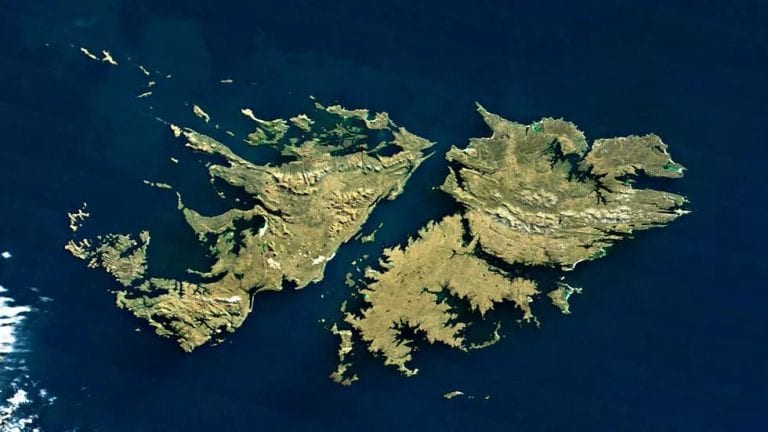 infogatecl's tweet photo. 🇫🇰Te lo contamos en #junio 📢#Falkland pregunta a los #falklanders si respaldan la extracción de #petróleo a cargo de la israelí Navitas https://t.co/L4oyZxPoFR https://t.co/YKY5BVELTh