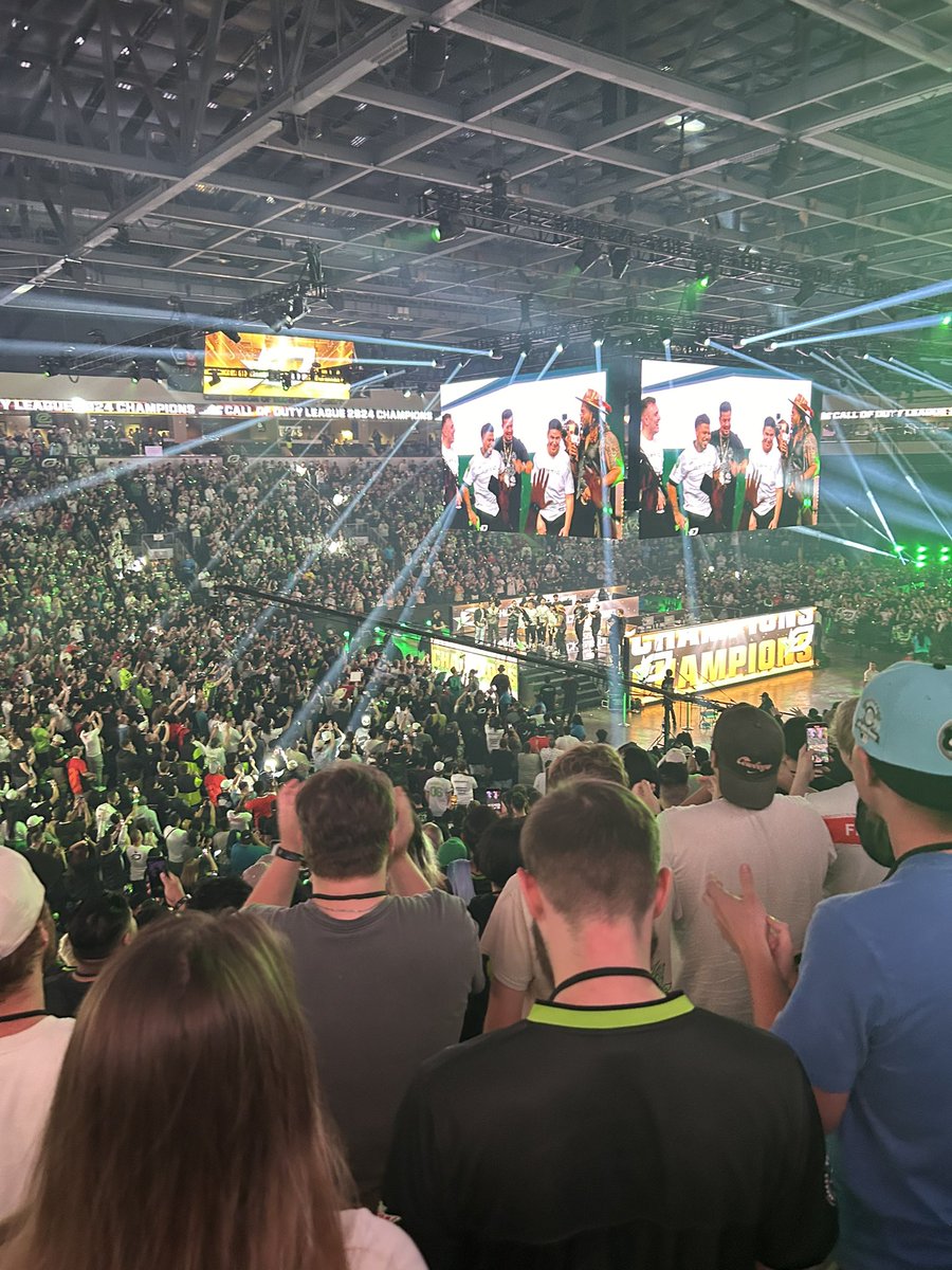 Picked the best event to go to!!! 2024 World Champs #GreenWall