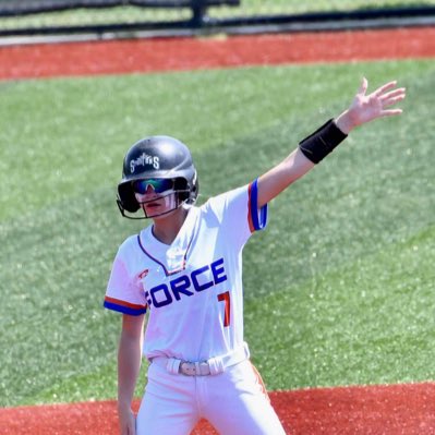Madi_Stuart2028's tweet photo. #NewProfilePic https://t.co/enYvWBEei1