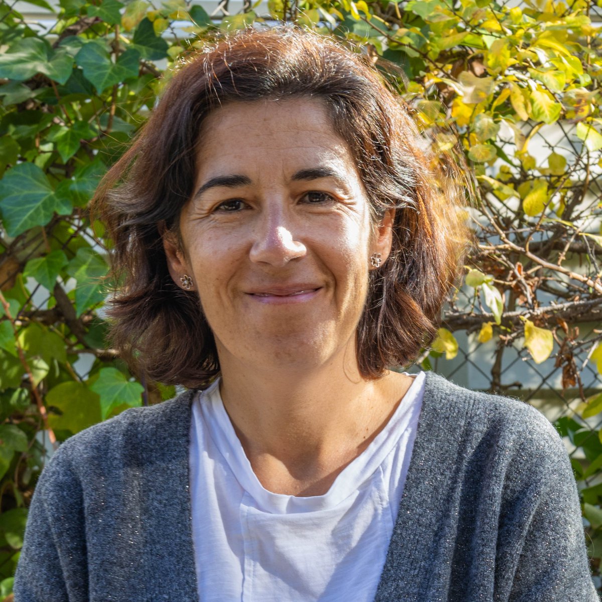 Alexandra Muñoz Bonilla ha sido nombrada directora del <a href="/ictp_promocion/">ICTP-CSIC</a> por la presidencia del <a href="/CSIC/">CSIC</a>. 
Pilar Tiemblo y Luis Rojo serán vicedirectores. 
¡¡Enhorabuena al nuevo equipo directivo y suerte!!