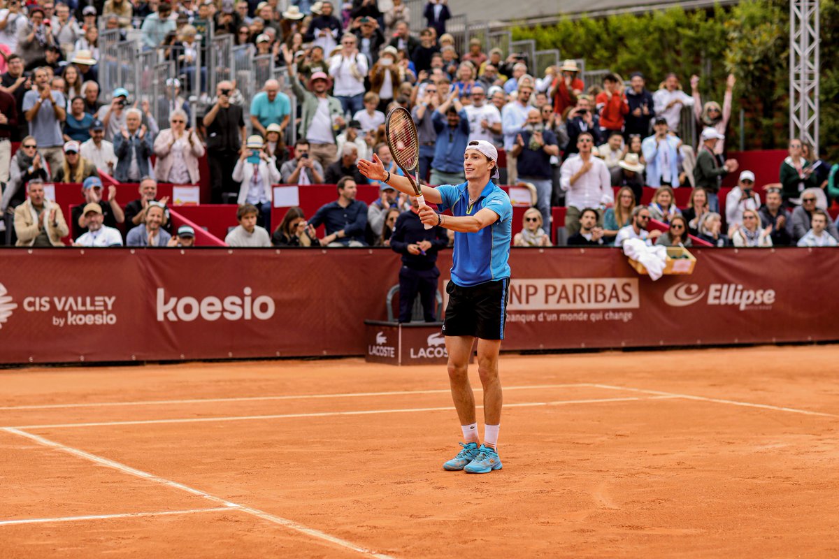 FILS DANS LE TOP 20 🏆 

Après sa plus grande victoire en carrière à <a href="/hamburgopenatp/">Bitpanda Hamburg Open</a> 500 face à Zverev, <a href="/ArthurFils1/">Arthur Fils</a>
entre dans le top 20 mondial ce lundi où il rejoint <a href="/UgoHumbert_/">ugohumbert</a> 🇫🇷

Les deux derniers vainqueurs du BNP Paribas Primrose sont en feu 🔥

#ATPChallenger #Fils