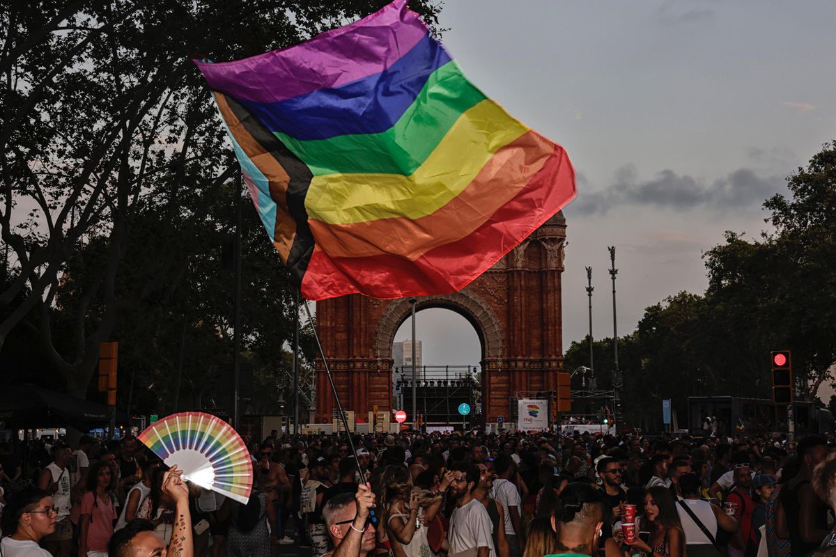 Ana Puit tweet media