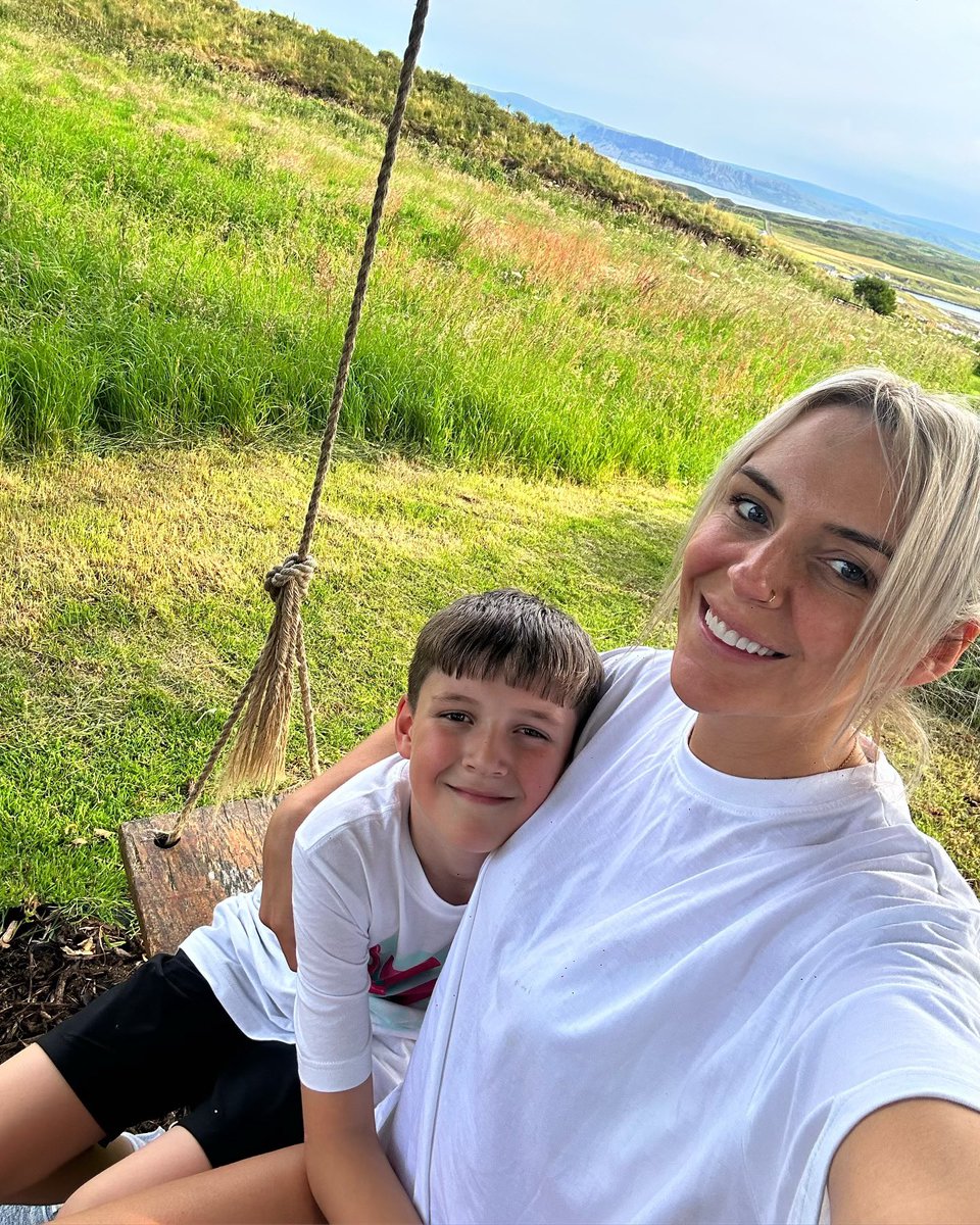 siobhanmcb1's tweet photo. Trip to see granny with the weans 💚 @MargotMcCuaig  hardly a single toddler tantrum the whole week 😜 https://t.co/J9vNQXJlO9