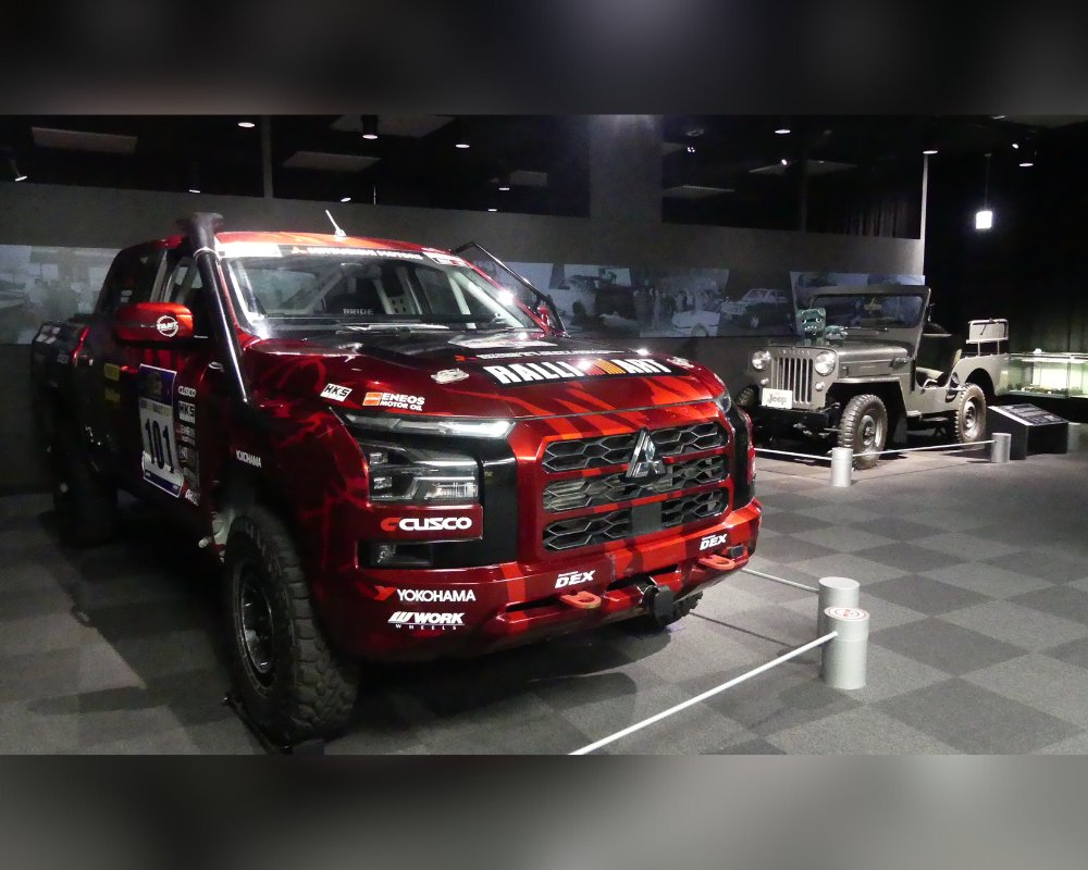 MMCjpn's tweet image. 【三菱オートギャラリーのご案内】
三菱オートギャラリーは展示車両の入替をし、『三菱ジープ』などを展示しています。また、『ギャランVR-4』も展示開始。さらに8/11(日)は特別開館し、イベントを実施予定です！ぜひお越しください😀#三菱自動車
▼見学のご予約はこちら
mitsubishi-motors.com/jp/sustainabil…