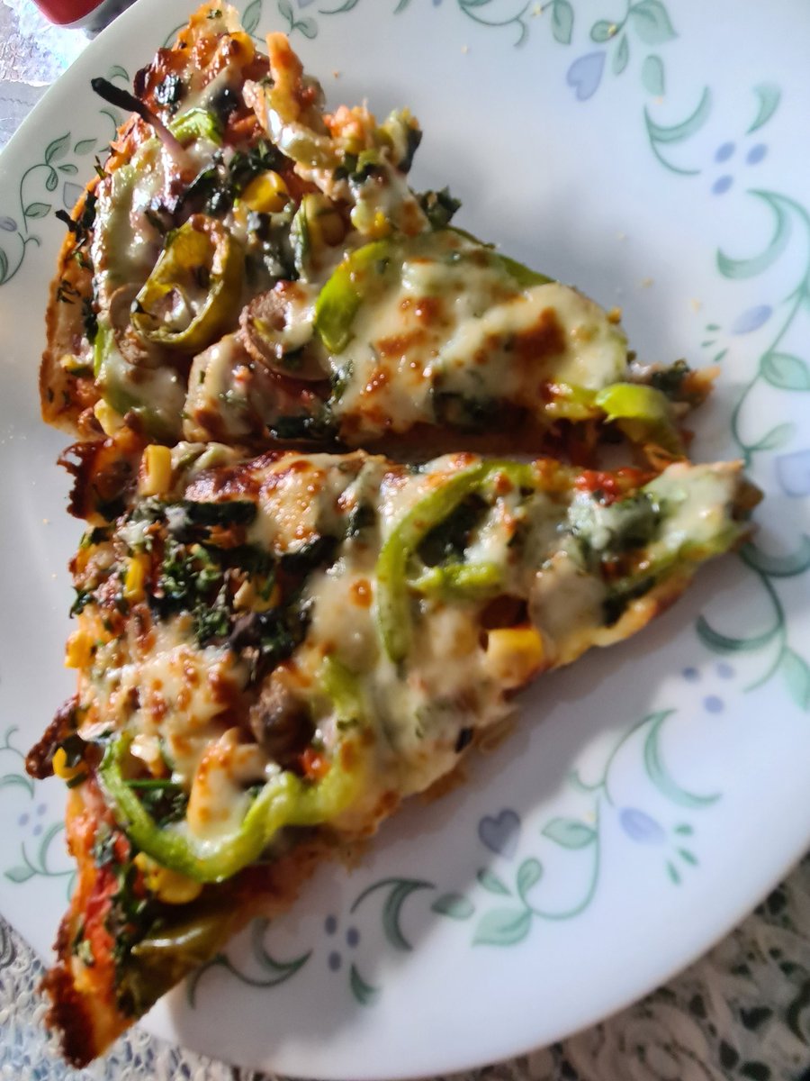 Commie 🍾 ☭ ♀️ 💙 💙 ✌️☮️ (@eattherich2025) on Twitter photo I had <a href="/Mrsinghs/">Mr Singh's Pizza</a> yesterday! Dhania (coriander) pizza is truly a revelation. You MUST try it. I had <a href="/Mrsinghs/">Mr Singh's Pizza</a> yesterday! Dhania (coriander) pizza is truly a revelation. You MUST try it.