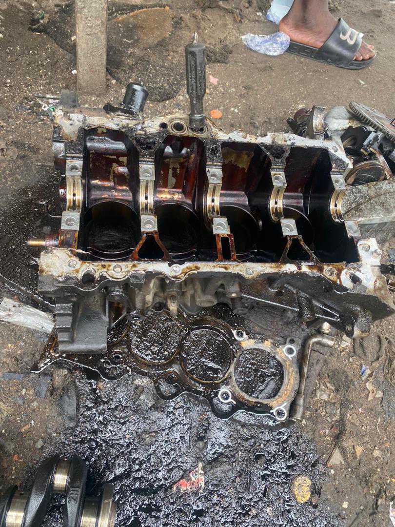 thatcarfixer's tweet photo. Spare parts purchased for the current engine ringing at one of our partner's workshops on the island.

Need a reliable auto partner? Let Flickwheel handle all your automobile worries today.

Feel free to message us on Whatsapp (08100645033) to get started today. https://t.co/XKjVQNCrox