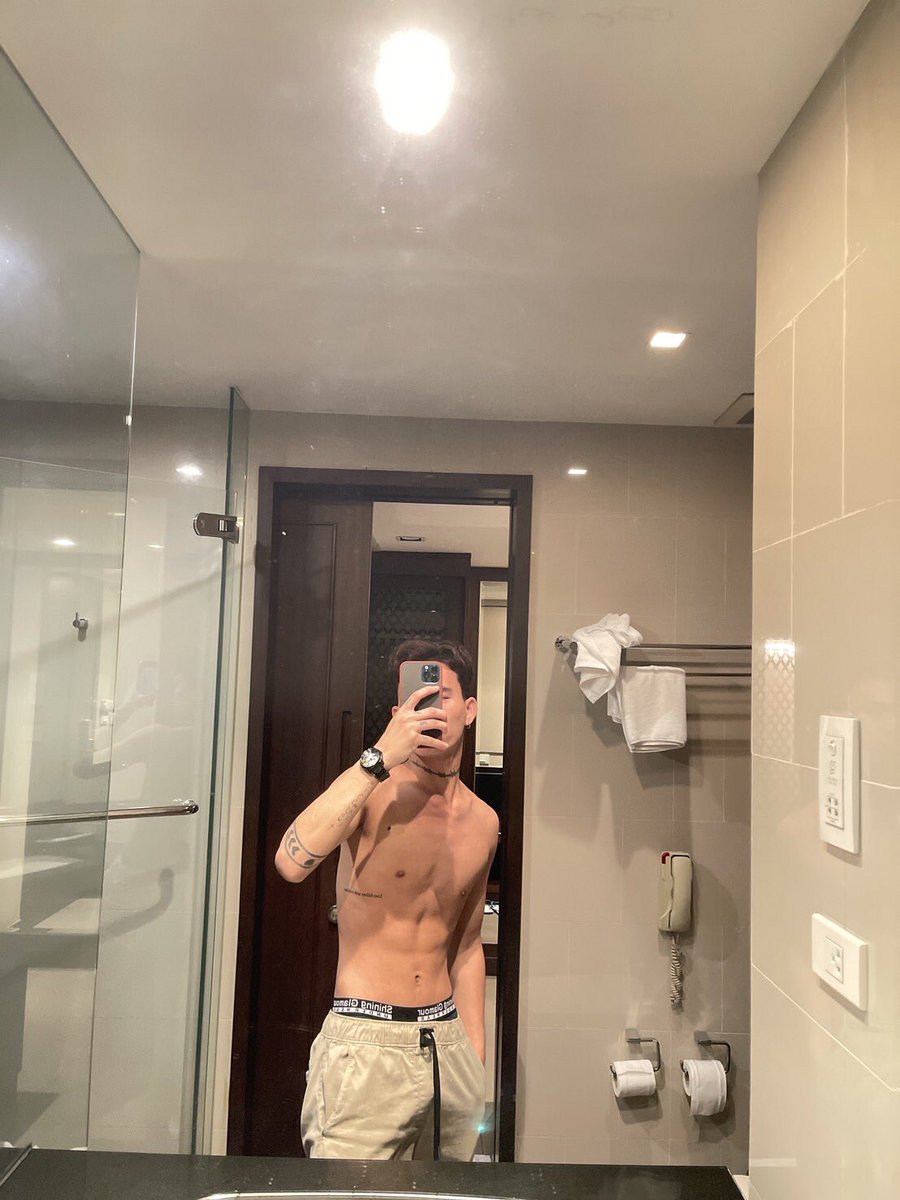 line.me/ti/p/RKVzfMP9zv