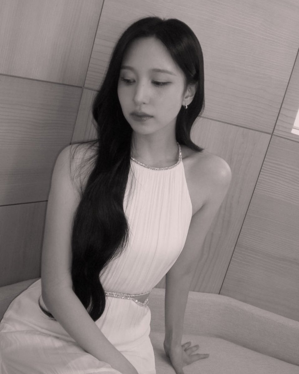 ️ ️ 

┃goddess.⠀ Salam rekan-rekan, bolehkan bantu 𝗿𝗲𝗽𝗼𝘀𝘁 bait ini? Sedang kemari mencari kawan baru dan tawaran relasi apapun (kecuali keluarga) untuk Hera. Silahkan tinggalkan jejak untuk saya hubungi lebih lanjut! ♡
  ️