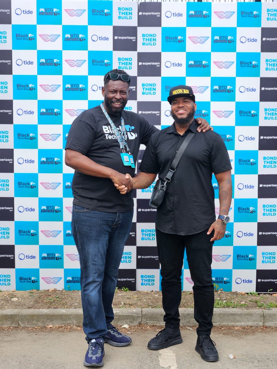 Gm gm good people‼️

The gentleman next to me has been an entrepreneur for over 2 decades and is the Founder of <a href="/blacktechday/">Black Tech Day</a> amongst many other businesses. 

I attended the event last year as a guest and this year I returned as a panel speaker on the subject of web3 gaming.
