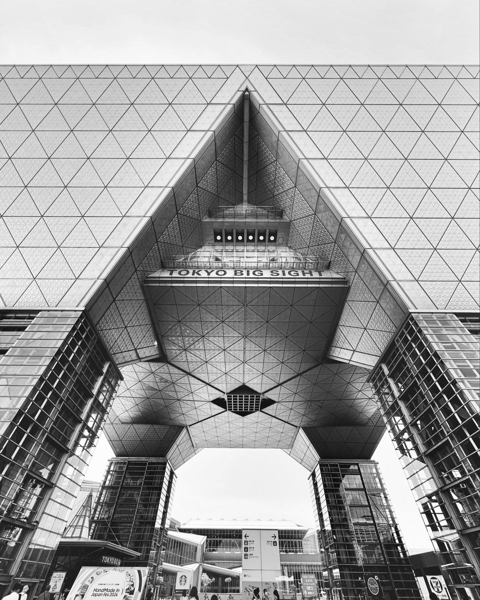 ２日間のイベントが無事に終わりました。
とても暑い中お越しいただき誠にありがとうございました‼︎今回も新しい出会いやお久しぶりの出会いがあり嬉しい限りです。
お客様や周りのクリエイターの方も良い人と出会うことが多く、つくづく運が良いなぁ、、と思っています。ありがとうございました⋈