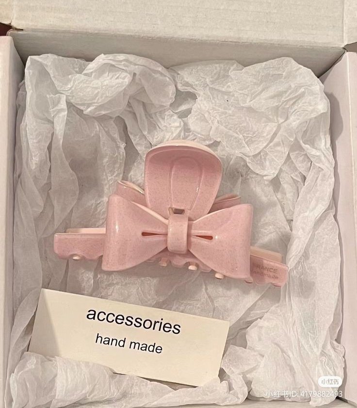 found a pretty hair clip di shopee 🥹🫶🏻