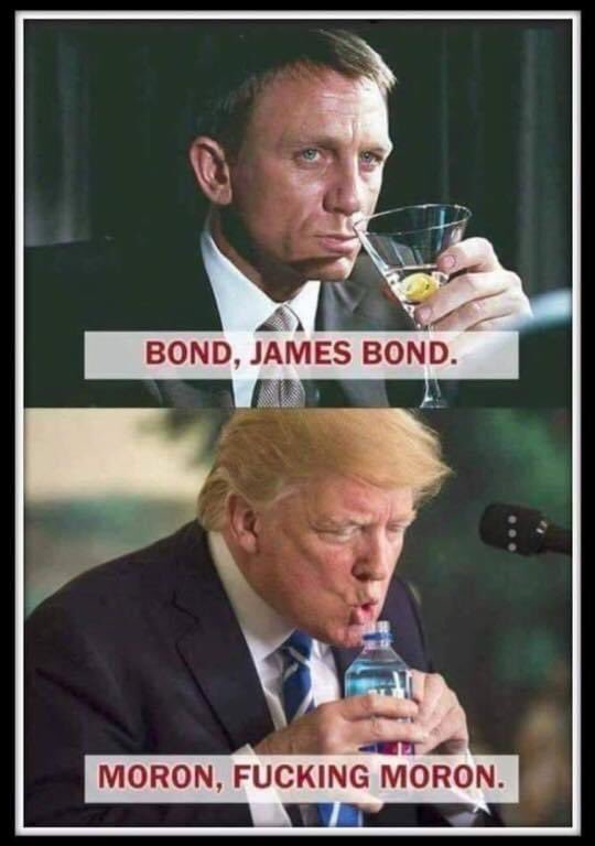 nateknowshow's tweet photo. @FreckledLiberty @AOC Not being able to drink from a water bottle like a human being is more embarrassing, and that was 4 years ago 😂 https://t.co/BgONJ9x7S3