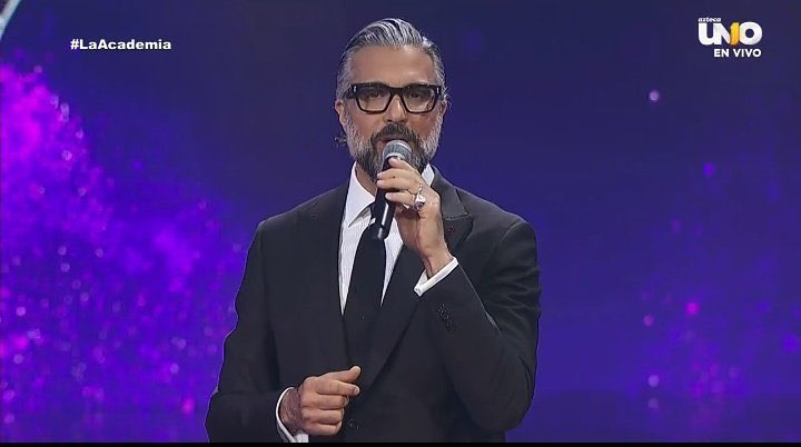 Jaime Camil luce espectacular en La Academia 2024