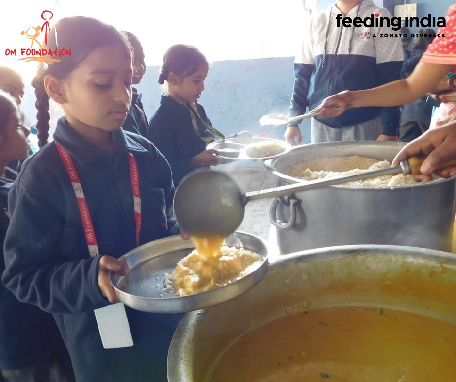 _OMFoundation's tweet image. We, at OM Foundation, are immensely grateful for our collaboration with 
@FeedingIndia . With your support, we provide healthy meals to children, ensuring they have the energy and nutrients they require for growth and development. 🙏 #FeedingIndia #dailyfeedingprogram #ngo