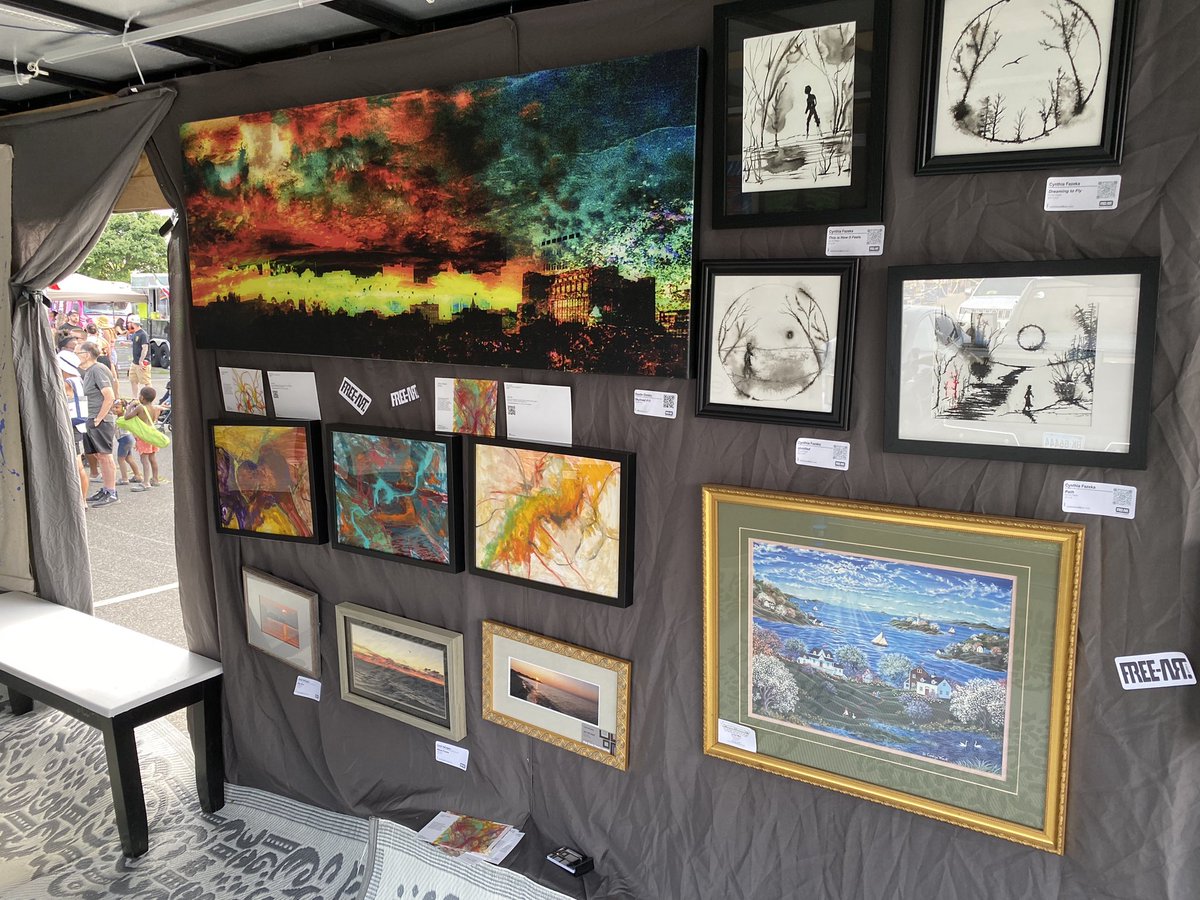 tmanuspiccolo's tweet photo. If you haven’t seen the Free Art gallery at Blues on the Beach stop by the farmers market Monday 7/22 after 2pm and come see the amazing artwork by local artists! https://t.co/fSgLO6EVpG

Thank you Jeff Sokolowski for creating this wonderful opportunity! #freeart #artgallery https://t.co/PXdlOyXn0t