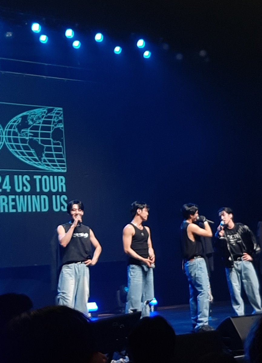 mintelladarling's tweet photo. Seeing A.C.E live for the first time was an amazing experience ๐
#Rewinding_ACE ๐๐โค๐งก๐
#ACE_2024USTour_REWINDUS #ACE_REWINDUS #ACE #์์ด์ค https://t.co/JARBiAuiZl