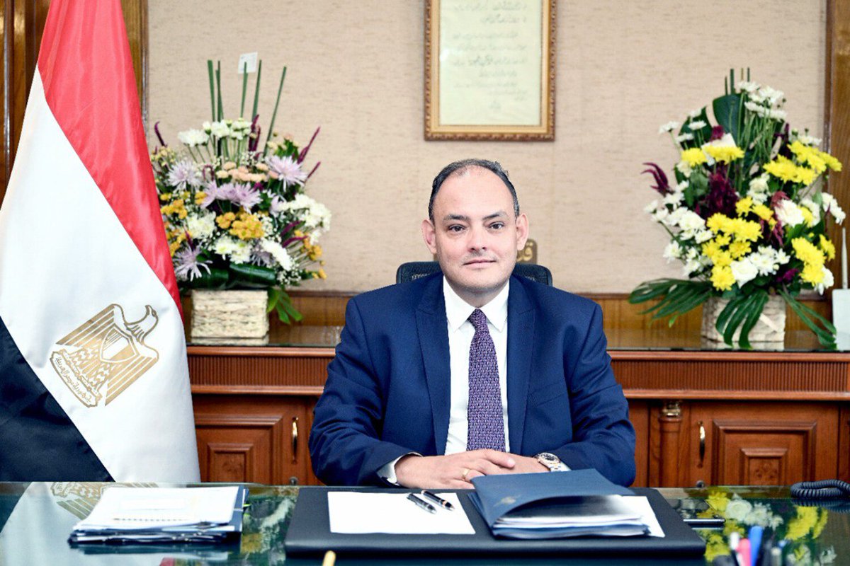 Barong369's tweet image. #Ahmed_Samir, Minister of Trade and Industry of Egypt:

Discussions are underway between stakeholders in the public and private sectors as well as with the #CentralBank of Egypt to explore opportunities for #trade_settlements between #Egypt and #Russia in the #national_currencies…