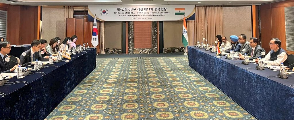 IndiainROK's tweet image. 11th round of India-Korea CEPA 
(🇮🇳-🇰🇷)upgradation negotiations were held on 17-19 July 2024 in Seoul. 

Mr Anant Swarup, Additional Secretary, Department of Commerce, and Mr. Ryu Peob-min, Director General for Free Trade Agreement Negotiation, Ministry of Trade, Industry and