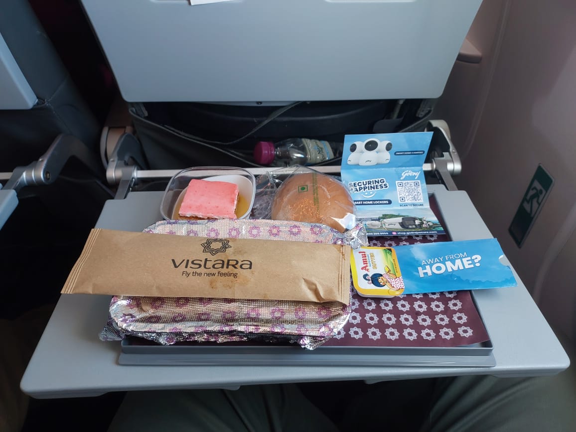 Atin_OOH's tweet photo. We are excited to announce our sampling activity for Godrej Security Solutions, targeting elite Air Vistara travelers via ATINOOH to promote top-notch home security solutions.

@godrejsecure
#PeaceOfMind #GodrejSecuritySolutions #HomeSecurity #InflightSampling

#AtinOOH #Vistara https://t.co/LFWrVO8kQr