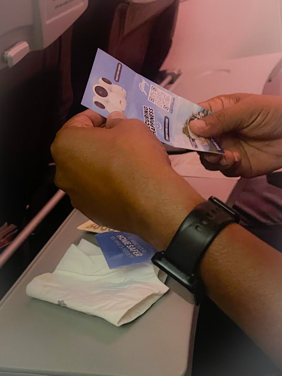 Atin_OOH's tweet photo. We are excited to announce our sampling activity for Godrej Security Solutions, targeting elite Air Vistara travelers via ATINOOH to promote top-notch home security solutions.

@godrejsecure
#PeaceOfMind #GodrejSecuritySolutions #HomeSecurity #InflightSampling

#AtinOOH #Vistara https://t.co/LFWrVO8kQr
