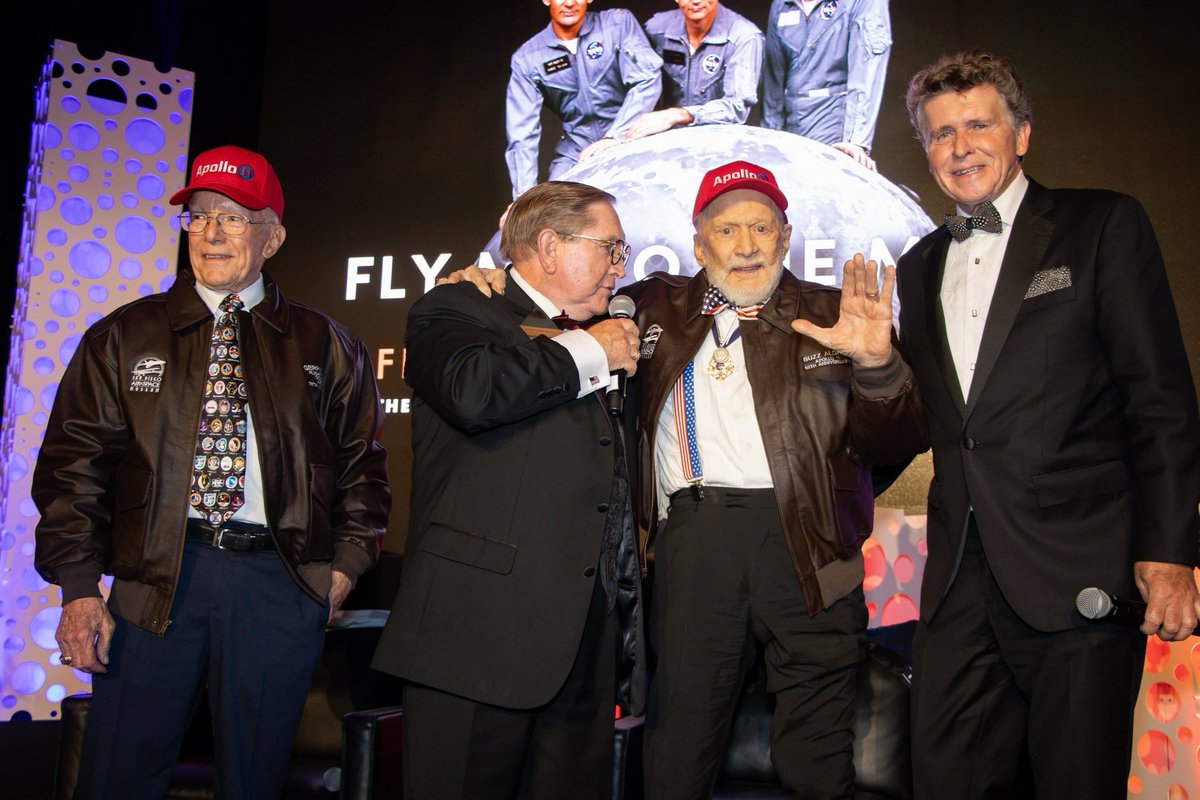 Dr. Buzz Aldrin tweet media