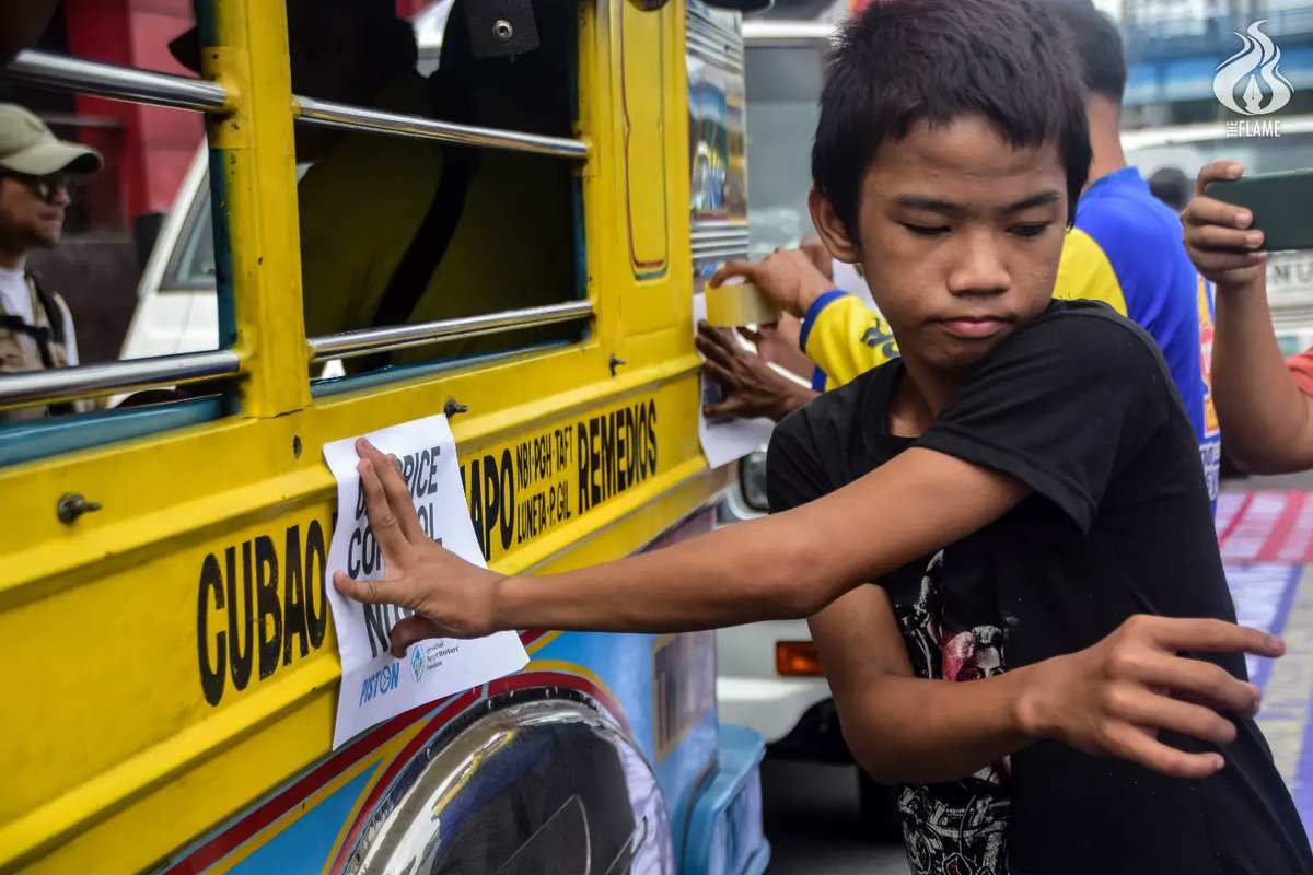 abtheflame's tweet photo. Various activist groups march from the Quezon City Circle to Commonwealth Avenue ahead of President Ferdinand Marcos, Jr.'s third State of the Nation Address on Monday, July 22. https://t.co/RnkeHRogGk