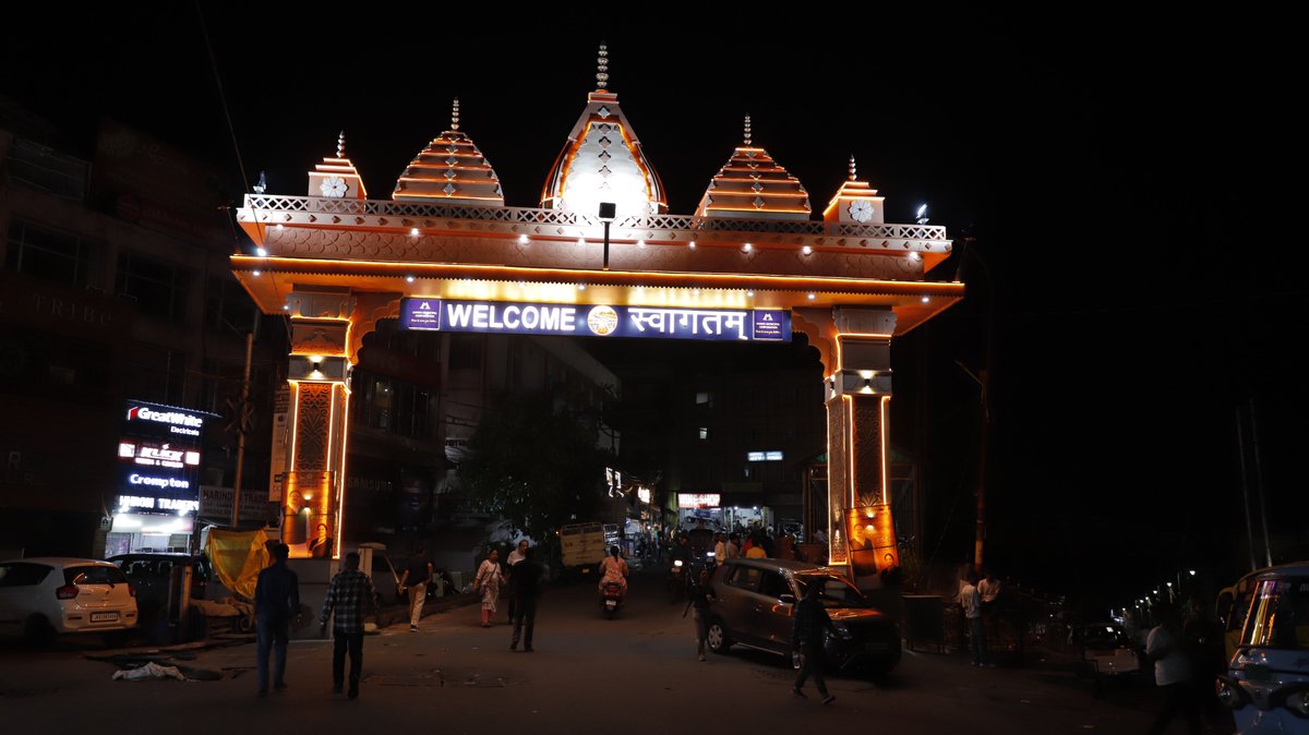 Heritage gate developed under Smart Cities Mission at Karan market, Jammu.

#SmartCitykiSmartKahaani | #JammuAndKashmir

<a href="/SmartCities_HUA/">Smart Cities Mission</a>
<a href="/yaduvanshirahul/">Rahul Yadav</a>
<a href="/RakeshKGupta_/">Rakesh</a>
@AshishAnandTalk