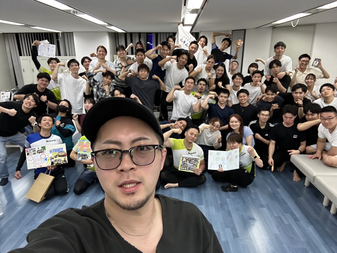 今年もゴリラまみれのエリア会になりました🦍

店長SWGP、女1人で下剋上狙いましたが普通にみんな上手すぎ😂
大男たち蹴散らせれるよーにもっと精進して、レディーたちの希望になります👩🏻🔥

大日のみんなからのサプライズ嬉しかった^ ^
引き続きみんなよろしくねっ！

#MVPは有本店長