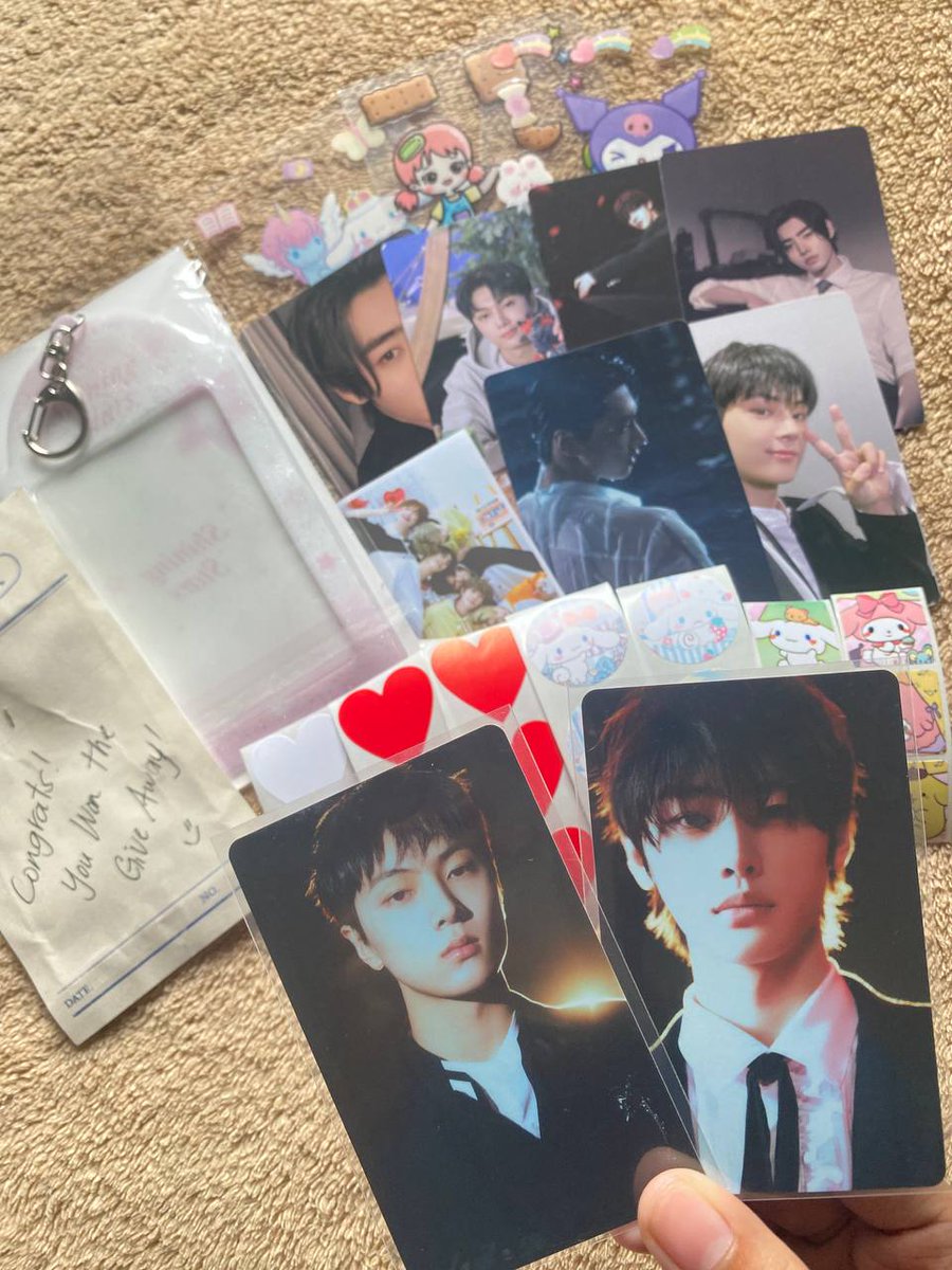 hey_aci's tweet photo. thank you @sunchieee_ for bringing Jay and Sunghoon home safe and sound, +for the prize i got as a give away!❤️❤️ #sunchiezz_PKG #sunchiezz_GA https://t.co/UTmGuYMi0B