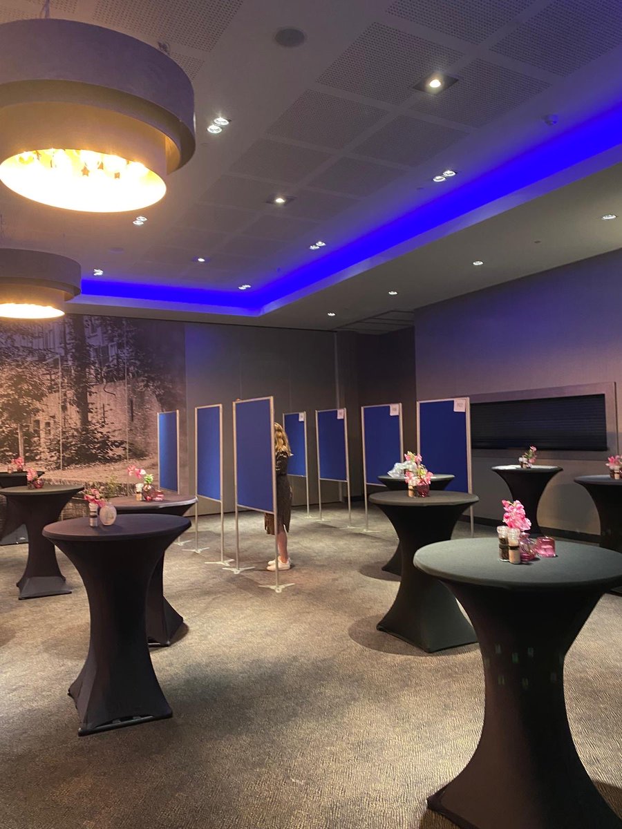 Ontdek onze indrukwekkende beursstands! Maatwerk van topkwaliteit, geproduceerd in Almere. Bekijk onze creaties op abcdisplay.nl.

#Presentatie #Presentatiestand #Werkplek #Hogevloer #Beursinrichting #Tentoonstelling #Beursvloer #Expositie