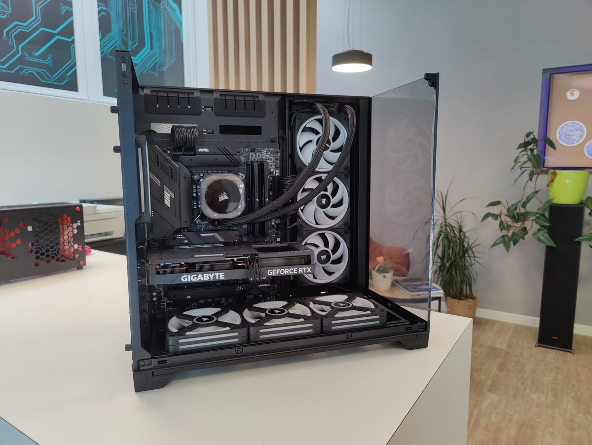 VG Computers tweet media