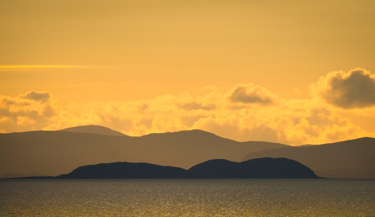 Alison Dunlop (@alireddeer) on Twitter photo The usual evening haze of The Minch had suddenly shifted and the <a href="/ShiantIsles/">The Shiant Isles</a> seemed razor sharp on the horizon, against the backdrop of the Isle of Lewis, last night. The usual evening haze of The Minch had suddenly shifted and the <a href="/ShiantIsles/">The Shiant Isles</a> seemed razor sharp on the horizon, against the backdrop of the Isle of Lewis, last night.